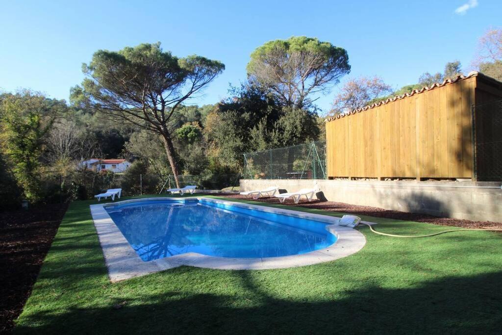 Casa Con Piscina Cerca De Girona Villa Bagian luar foto