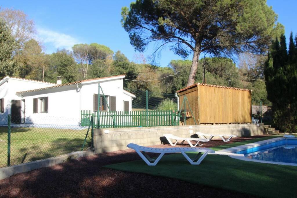 Casa Con Piscina Cerca De Girona Villa Bagian luar foto