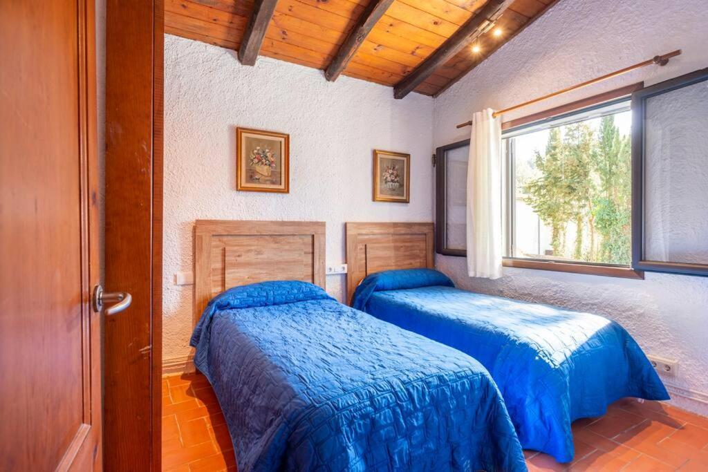 Casa Con Piscina Cerca De Girona Villa Bagian luar foto